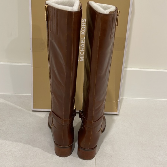 Michael Kors Heather Boot - Picture 4 of 6